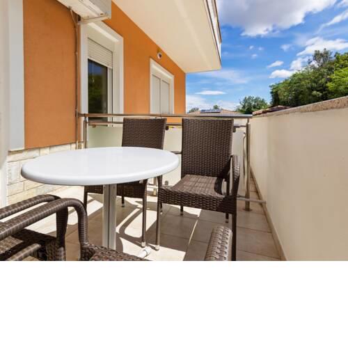 Lovely Apartment in Banjole near Beach and Town Centre