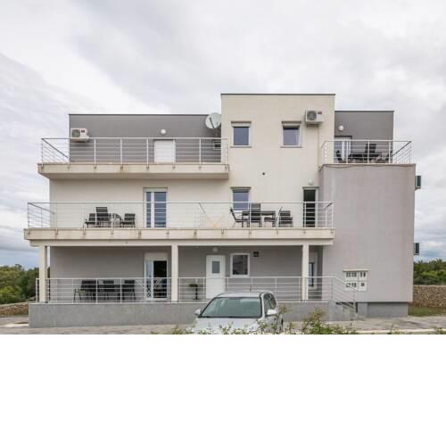 Lovely Apartment in Novalja near Seabeach