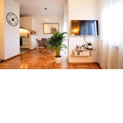 Lovely apartment MIRA near Airport Zagreb