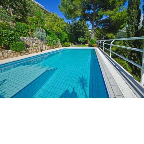 Loznica Villa Sleeps 10 Pool Air Con