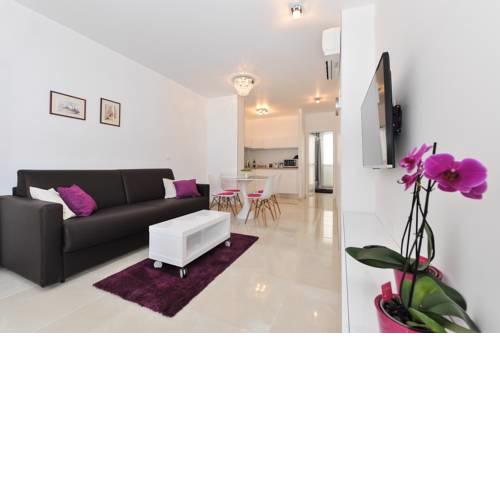 Luka Residence Apartments