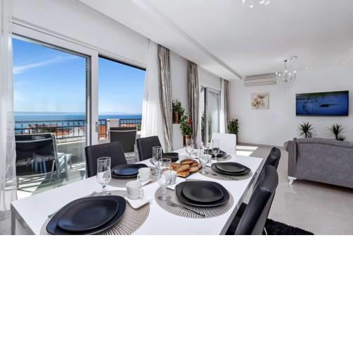 Luxurious Apartment Nino