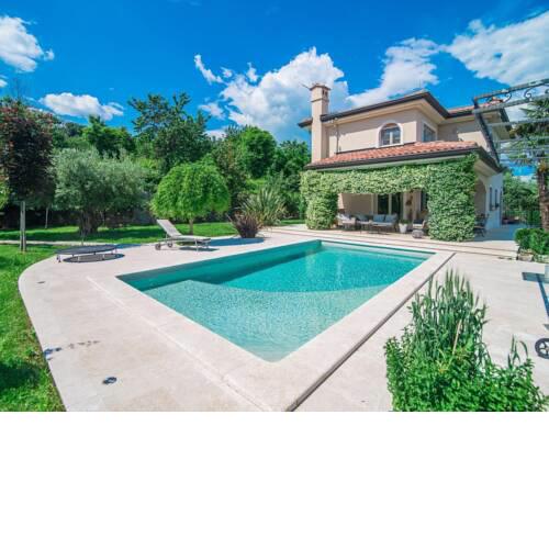 Luxuriously furnished 4 Studio apartment for 3 people in villa Arta in Lovran