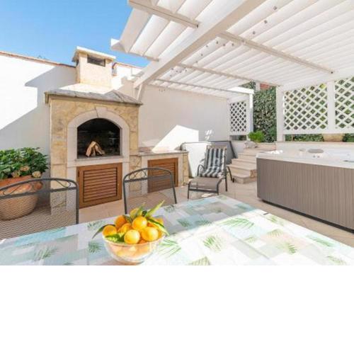 Luxury Apartment Aria
