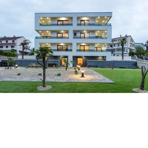 Luxury Apartments Lučica