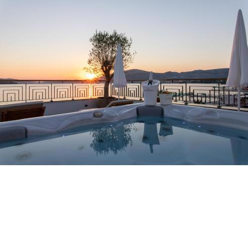 Luxury penthouse Okrug Beach