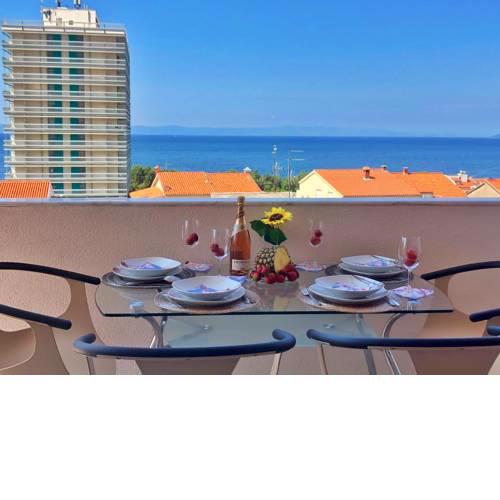 Luxury Sea View apartment