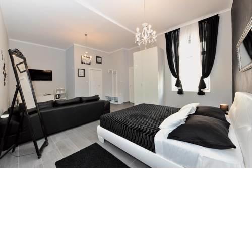 Luxury studio