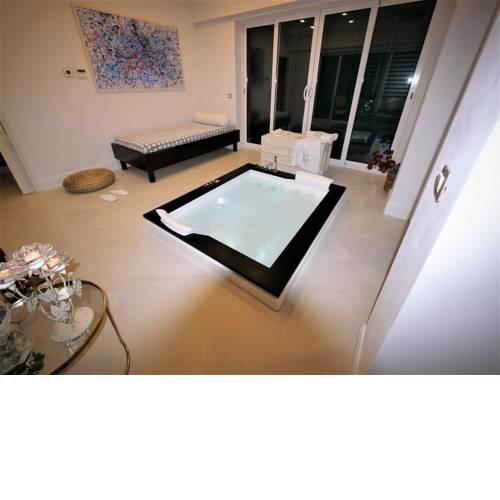 Luxury Villa Charme