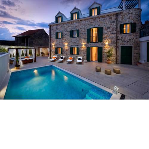 Luxury Villa Infinity