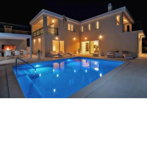 Luxury Villa Mimice Majesty