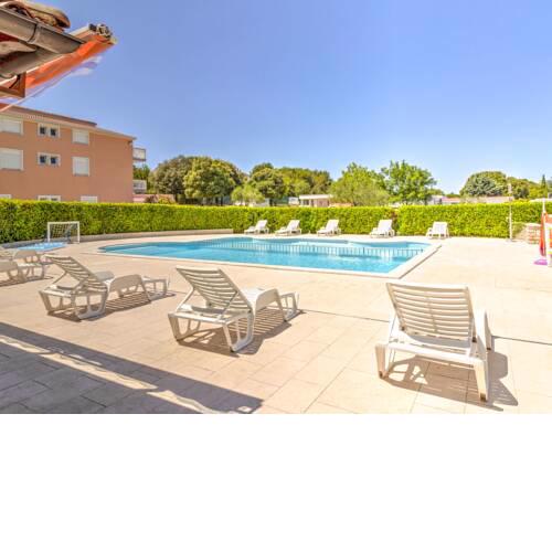 Magnificent Mobile Home in Banjole with Swimming Pool