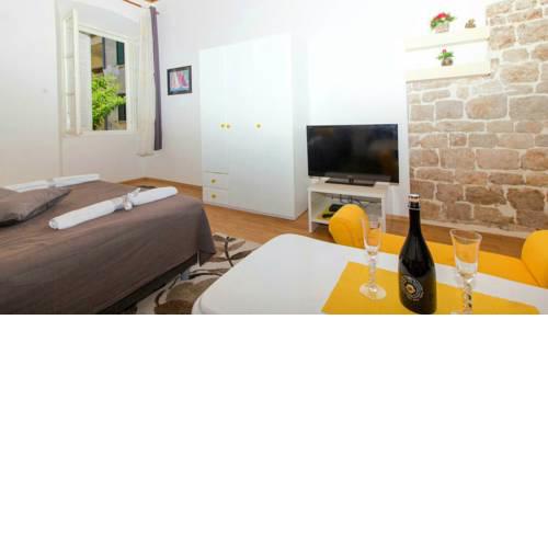 Main square apartman