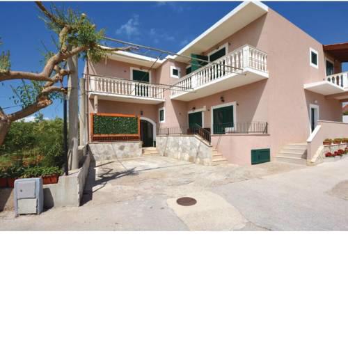 MANORA 2 bedroom apartment