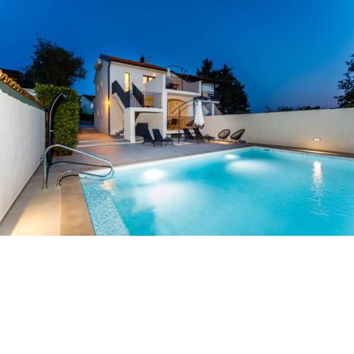 Mari House
