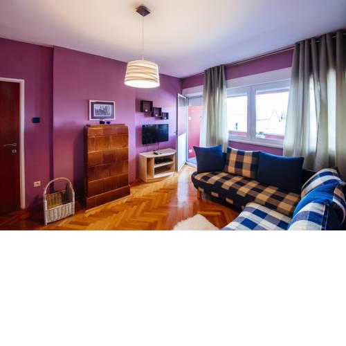 Marina Bay Apartment