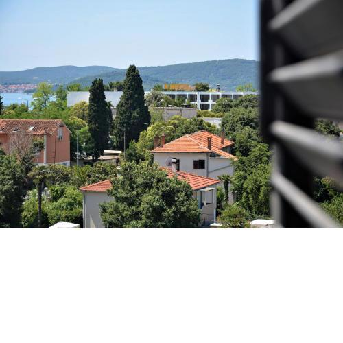 Maris luxury apartment