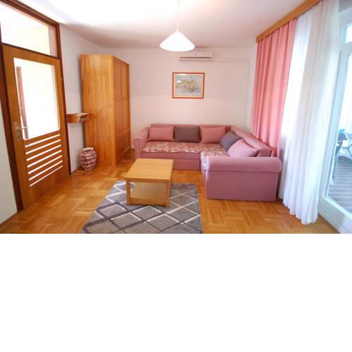 Mezlar Apartment