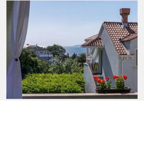 Villa Mikica 5 min from Sunset beach