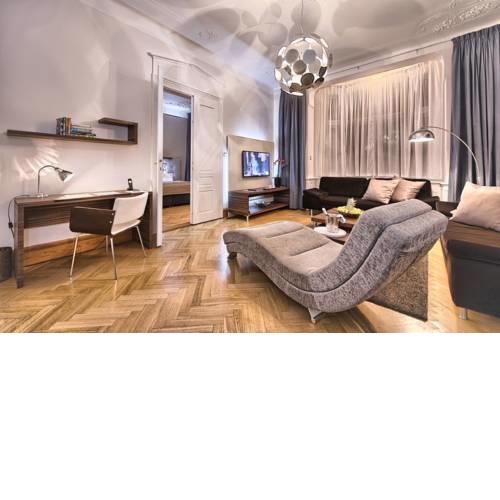 Naturos Apartment