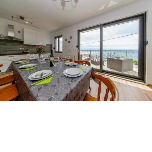 New modern fully equipped apartment for big groups