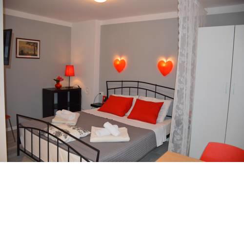 NEW studio LOVE in center of Porec