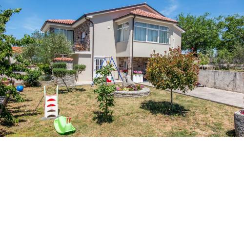 New&Modern apartment Dora