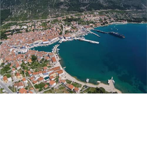 Nice apartment in Cres w/ 2 Bedrooms