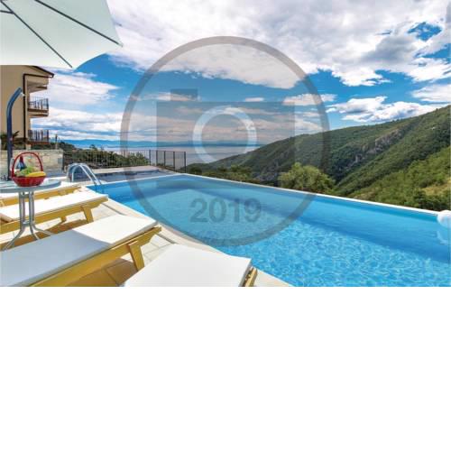 Nice apartment in Lovran w/ WiFi, Outdoor swimming pool and 1 Bedrooms