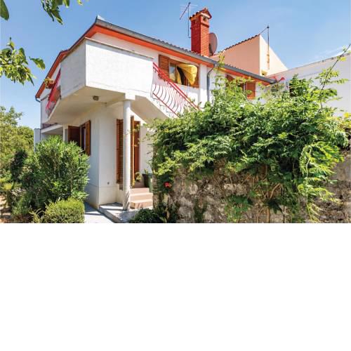 Nice apartment in Vrsar w/ 2 Bedrooms