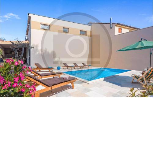 Nice home in Betiga with Sauna and 3 Bedrooms