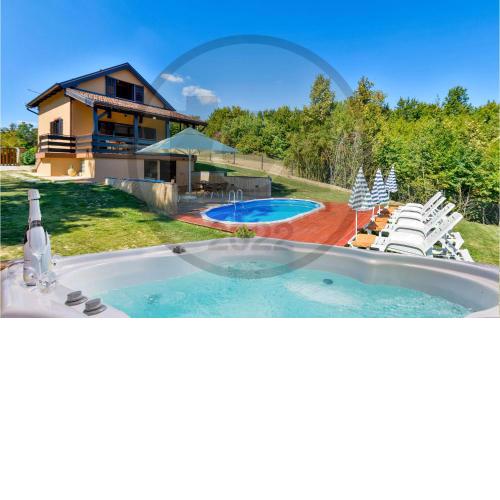 Nice home in Biskupec Zelinski with Outdoor swimming pool and 2 Bedrooms