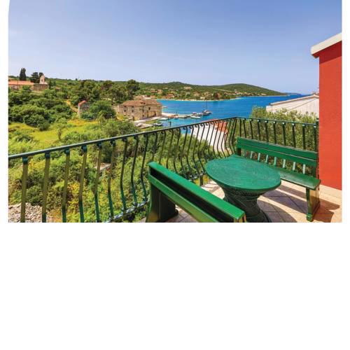 Nice home in Drvenik Veliki w/ WiFi and 4 Bedrooms