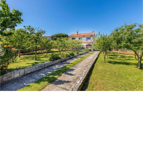 Nice home in Fazana with 3 Bedrooms