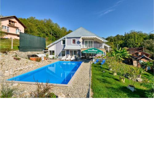 Nice home in Nespes with Outdoor swimming pool and 2 Bedrooms