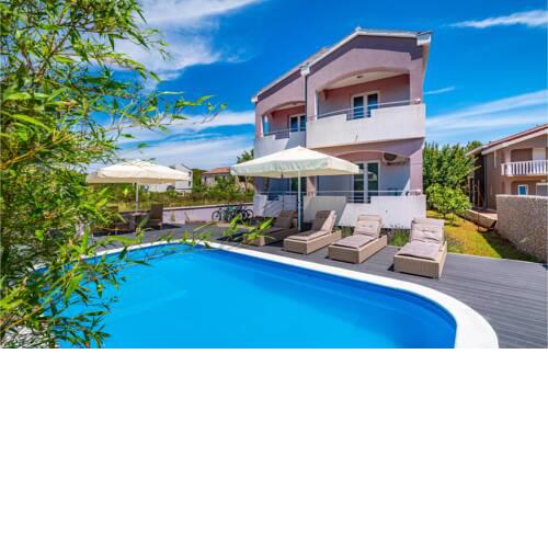 Nice home in Pasman w/ Outdoor swimming pool and 7 Bedrooms