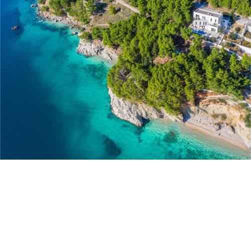Nice home in Pisak w/ Outdoor swimming pool, Jacuzzi and 10 Bedrooms