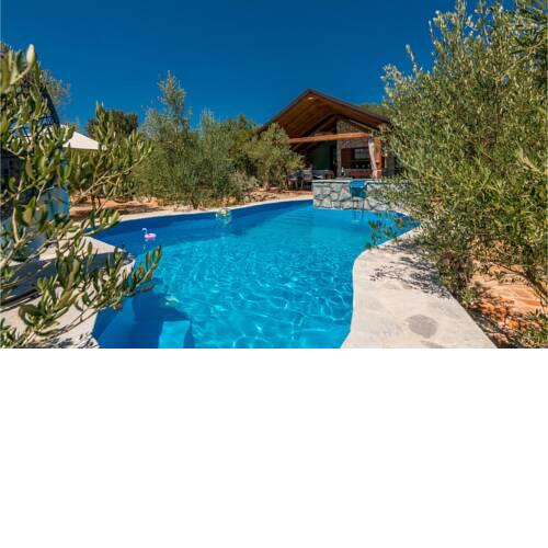 Nice home in Punat w/ Outdoor swimming pool and 2 Bedrooms