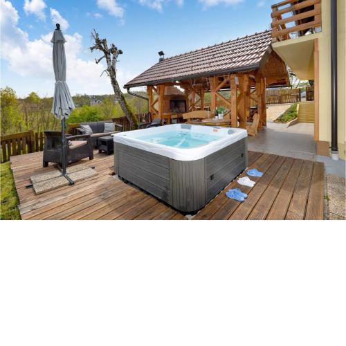 Nice home in Siljakovina with Jacuzzi, Sauna and 3 Bedrooms