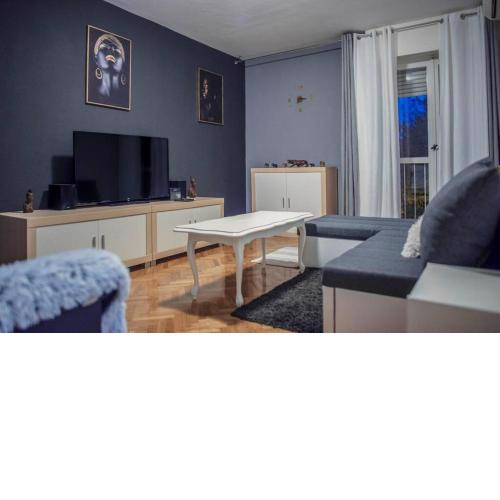 Nino apartment -Center