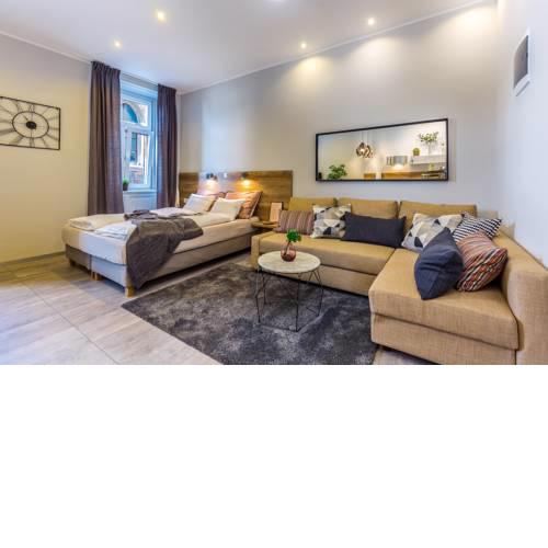 Number 1 Deluxe Apartments