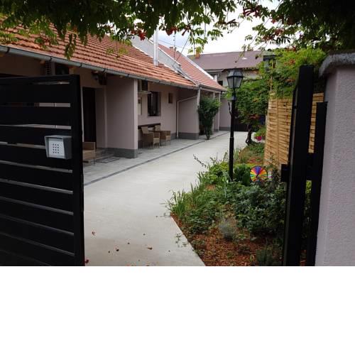 NunaNina apartmani