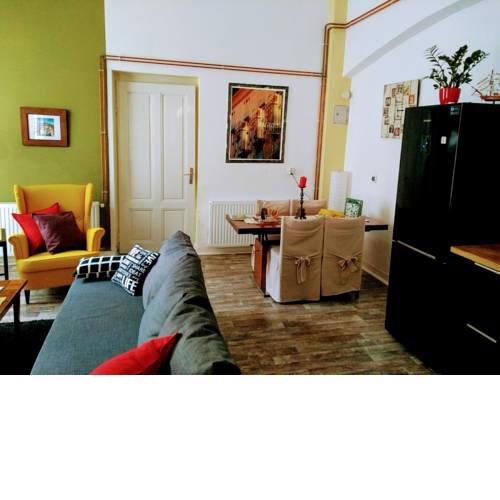 Olive Tree City Apartment