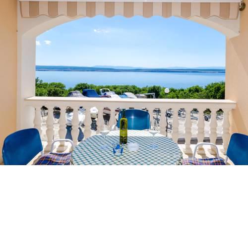 One-Bedroom Apartment Crikvenica 6