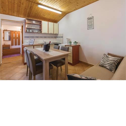 One-Bedroom Apartment in Fazana