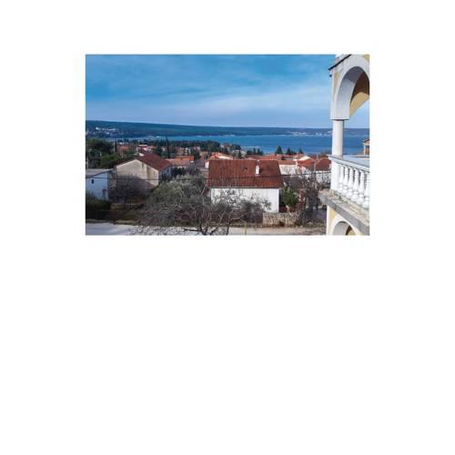 One-Bedroom Apartment in Gornji Karin