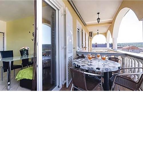 One-Bedroom Apartment in Gornji Karin