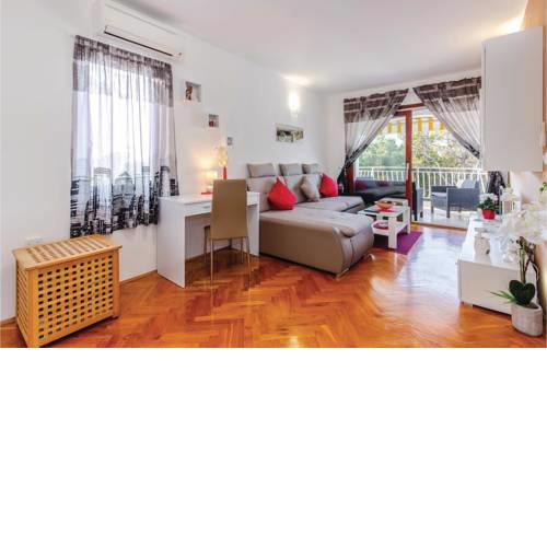 One-Bedroom Apartment in Jadranovo