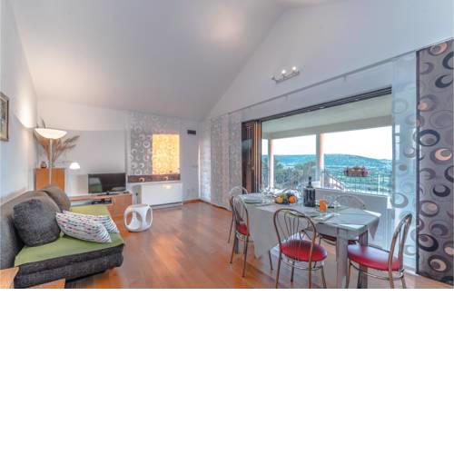 One-Bedroom Apartment in Kolan