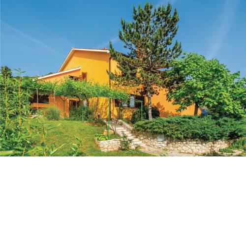 One-Bedroom Apartment in Labin